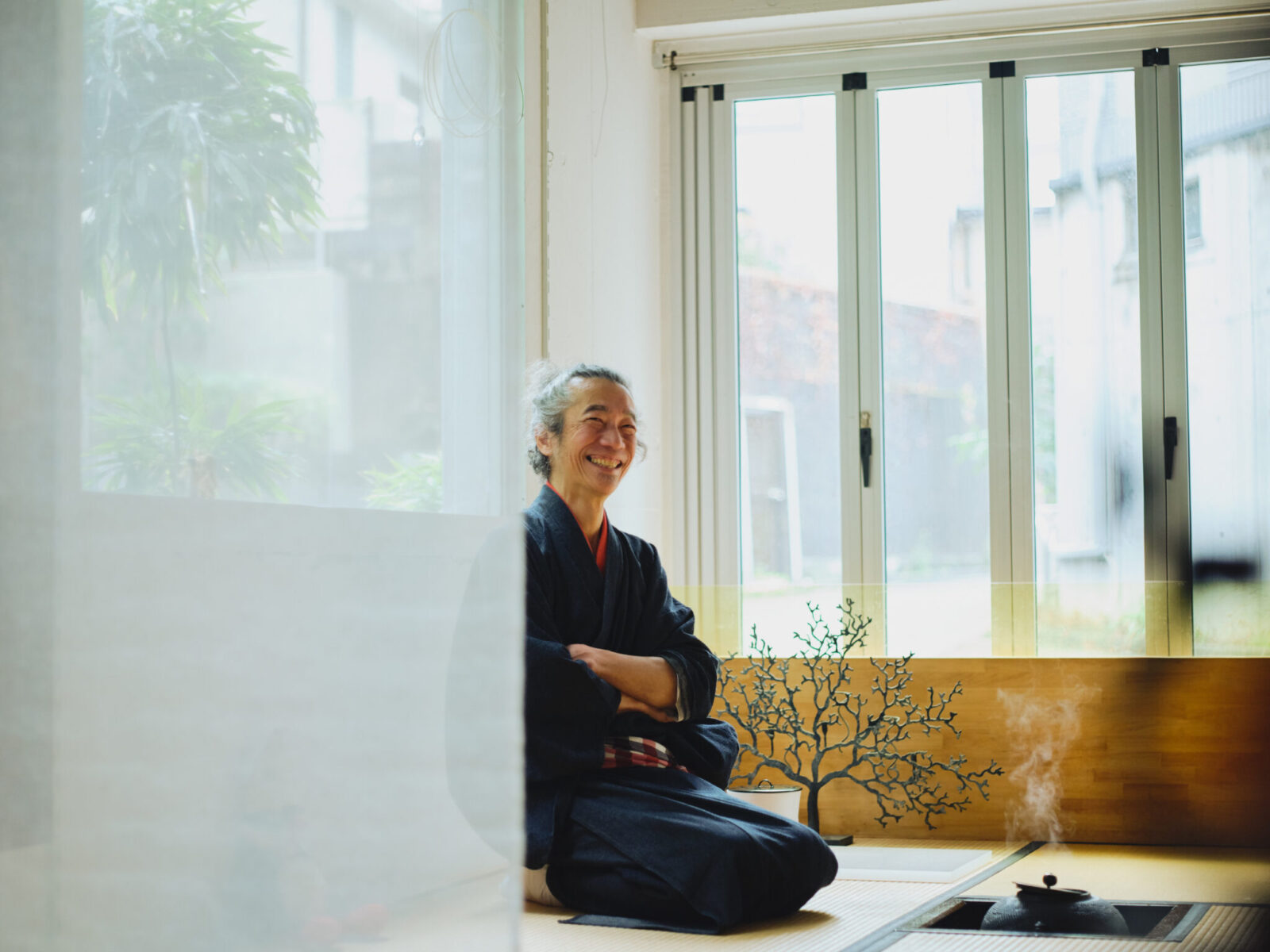 お茶の世界には、いろんな遊びがある。「押忍！手芸部」部長が、茶道で