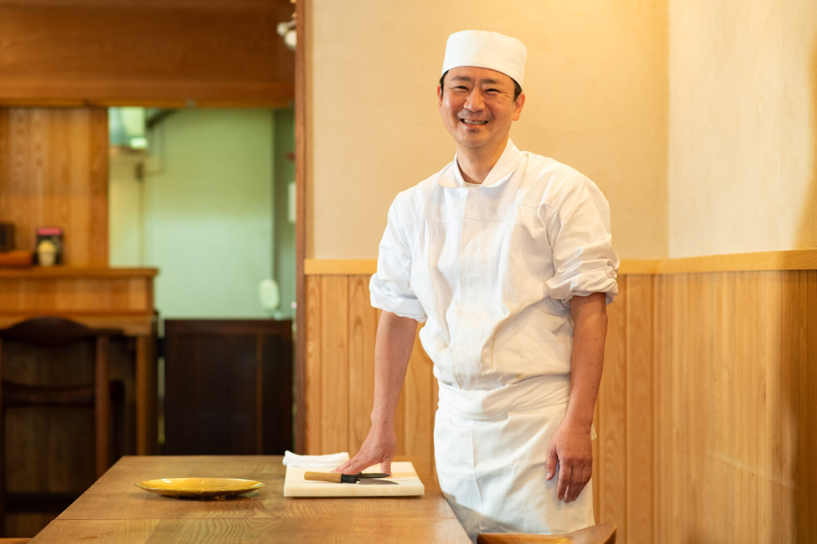 世界の美食家を魅了する、“即興”料理人・大谷重治「その場の空気、風土